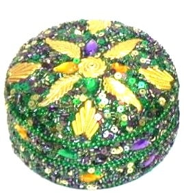 NEW!!! Round Green Leaves Box 4"